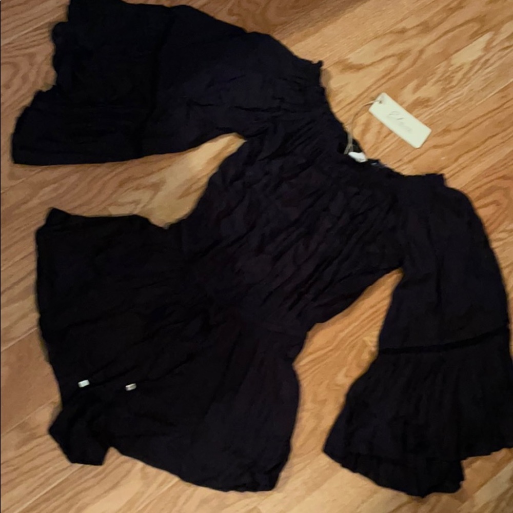 Elan NWT black L romper, multi wear
